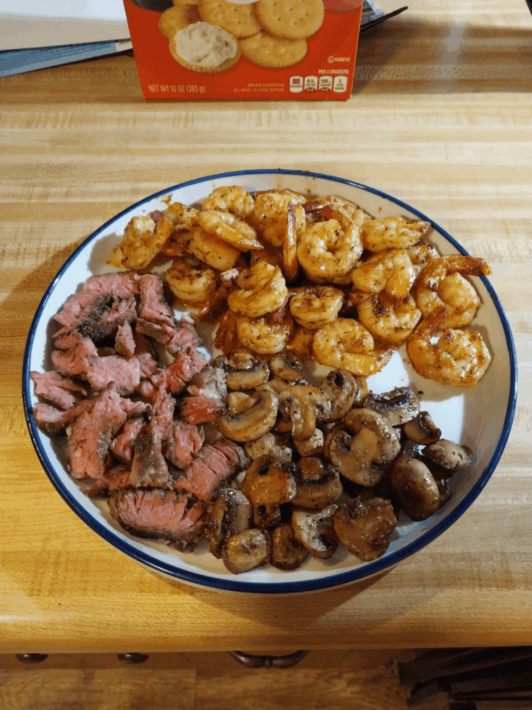 Ribeye, Mushies and Skrimp