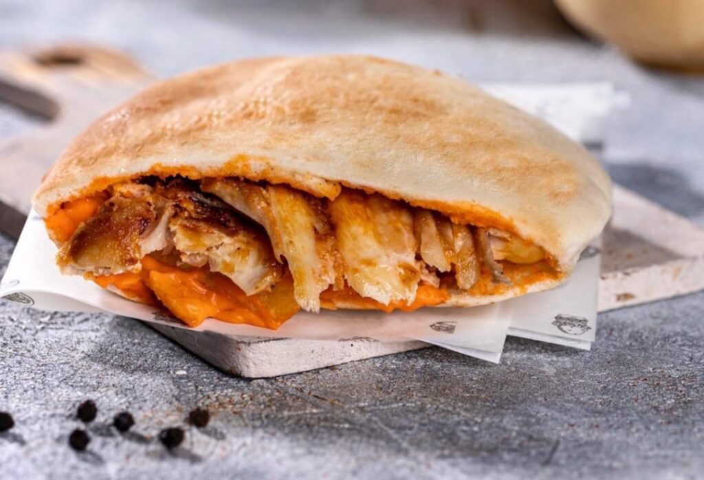 How many calories would be in this shawarma?