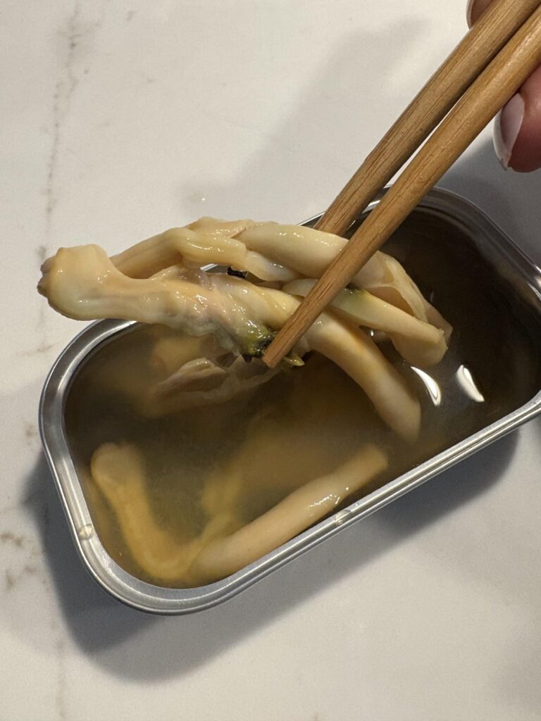 Trying the razor clams my friend got me for my birthday last year!!