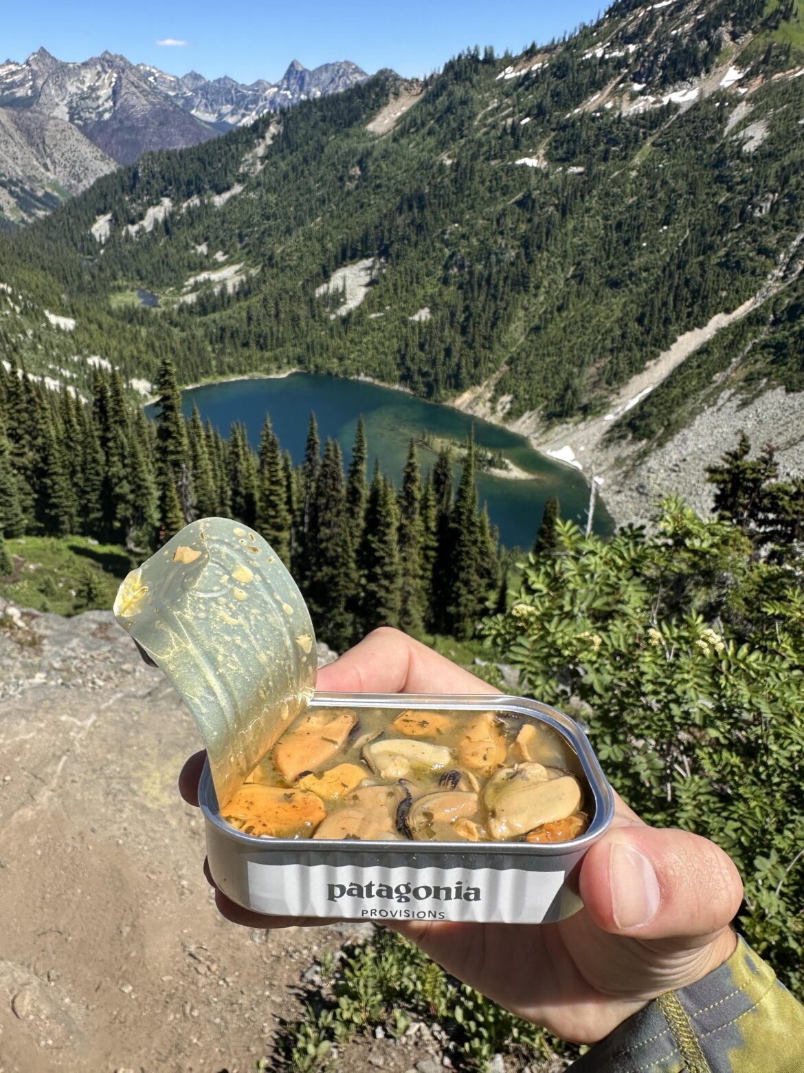 Canned mussels on the trail today