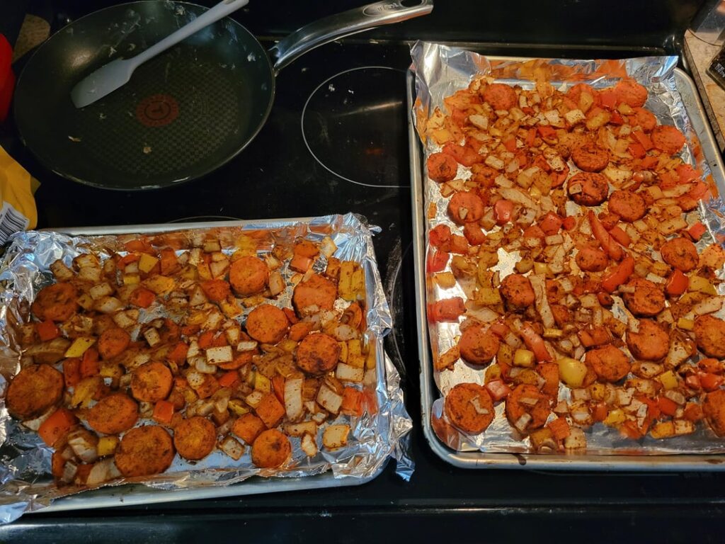 About 3.3 lbs lunch for 810 calories About 3.3 lbs lunch for 810 calories