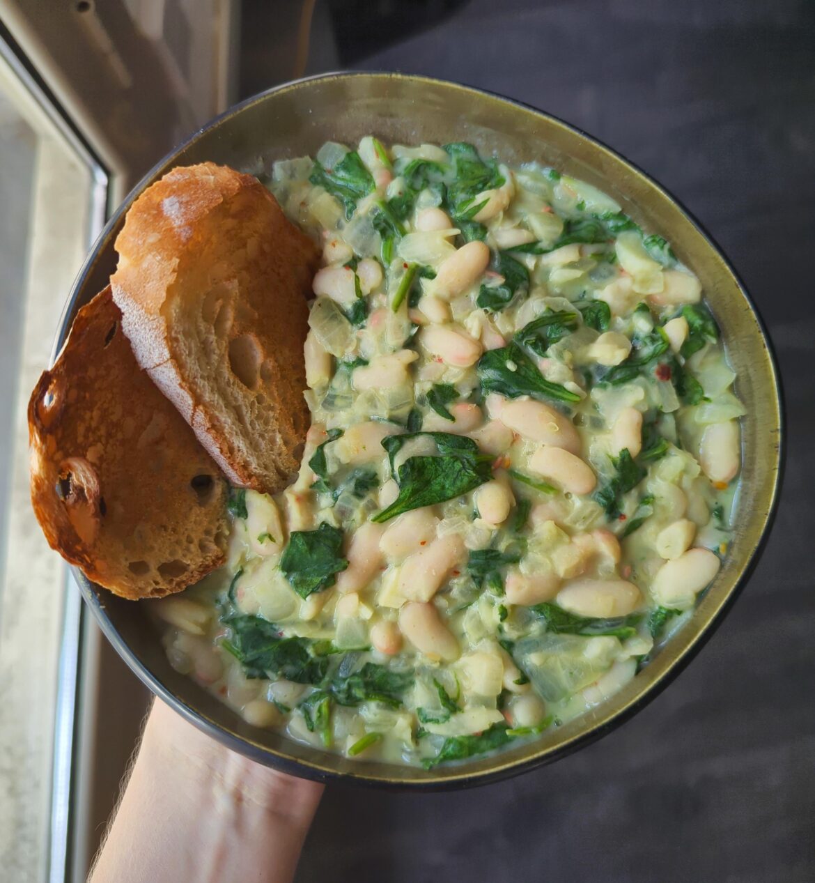 Creamy White Beans and Spinach
