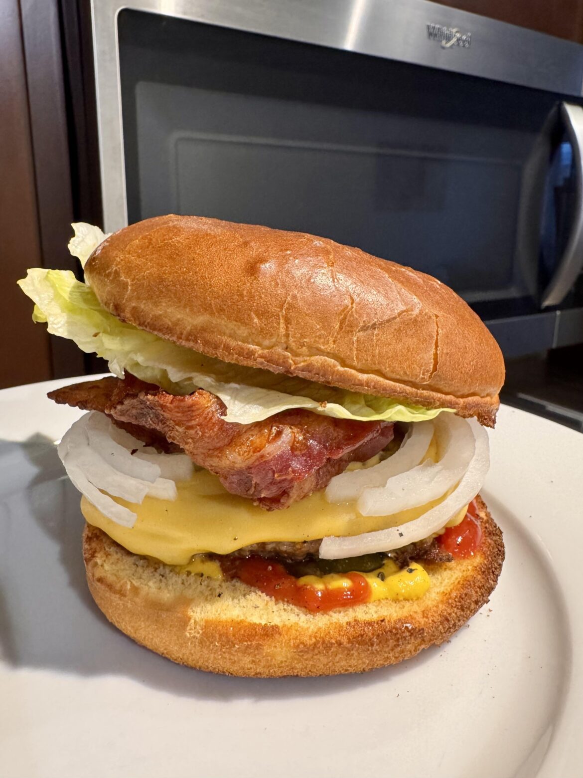 Bacon cheeseburger with 100% Angus beef