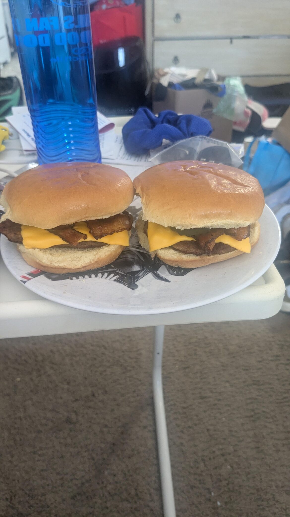 Cheeseburgers are so much better with bacon