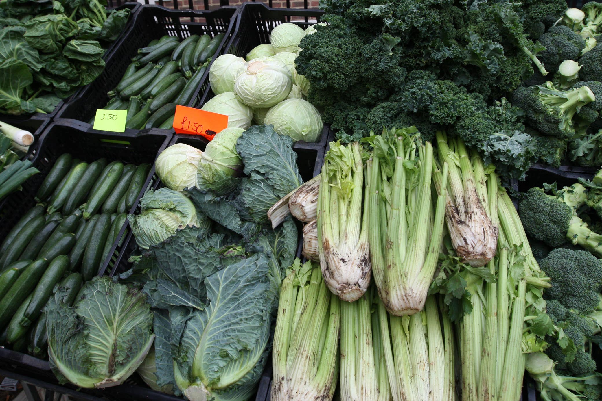 A higher intake of leafy greens appeared to be the most important dietary component