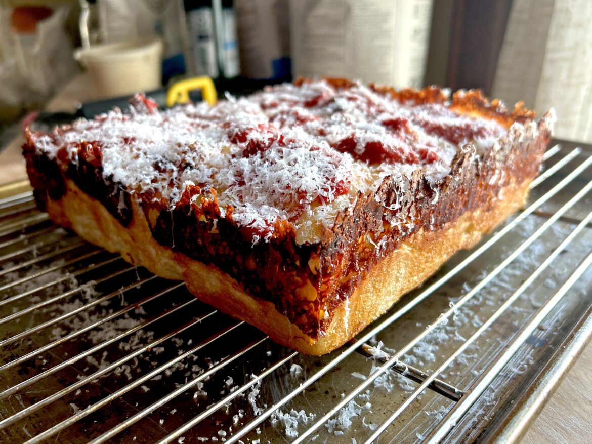 Detroit pans Detroit pans