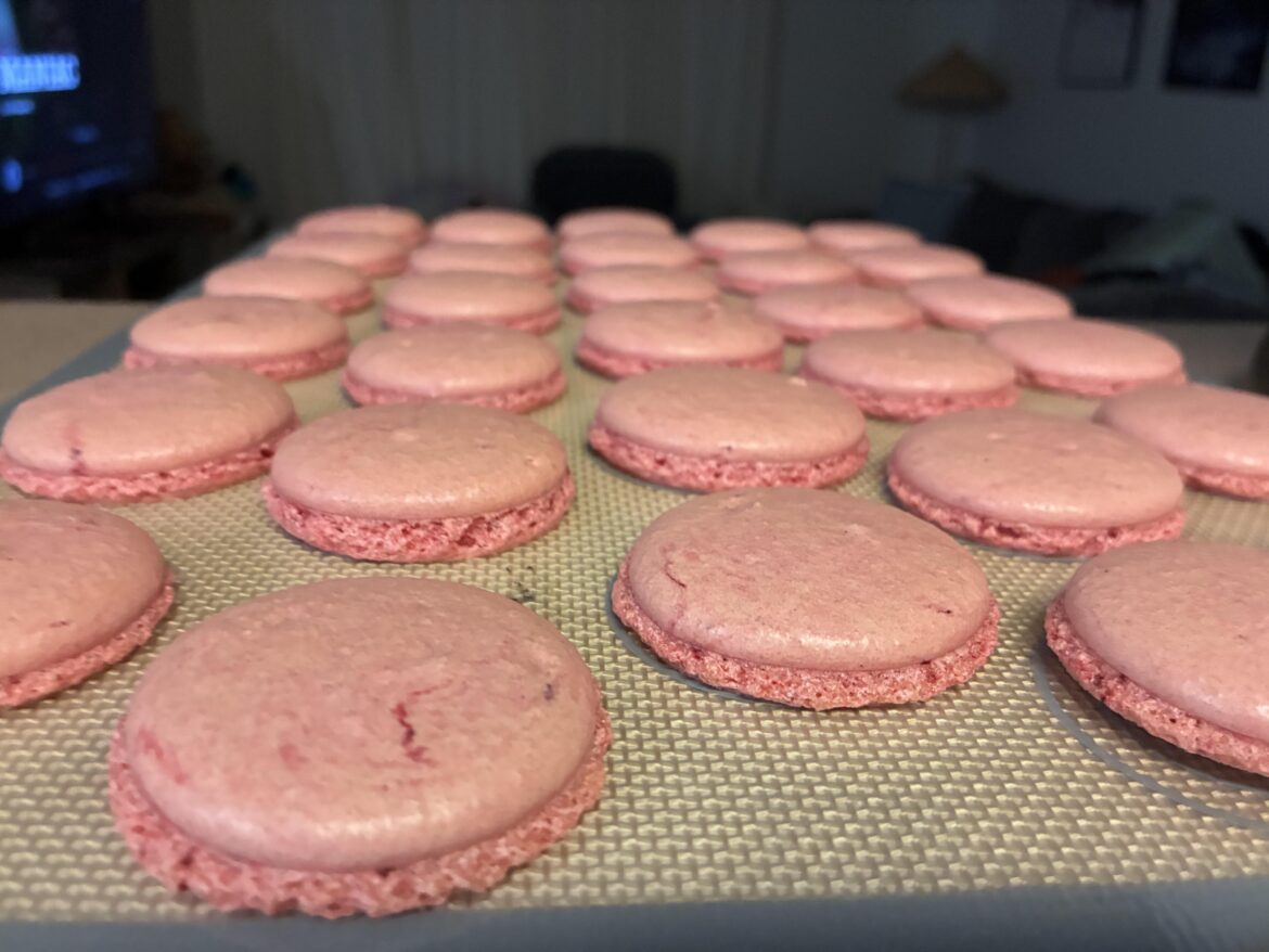 What causes these very ruffled feet?