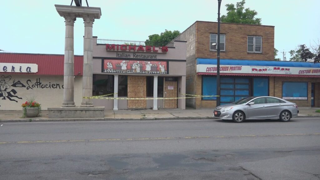 Niagara Falls community ‘heartbroken’ after iconic Michael’s Italian Restaurant experiences fire Niagara Falls community 'heartbroken' after iconic Michael's Italian Restaurant experiences fire