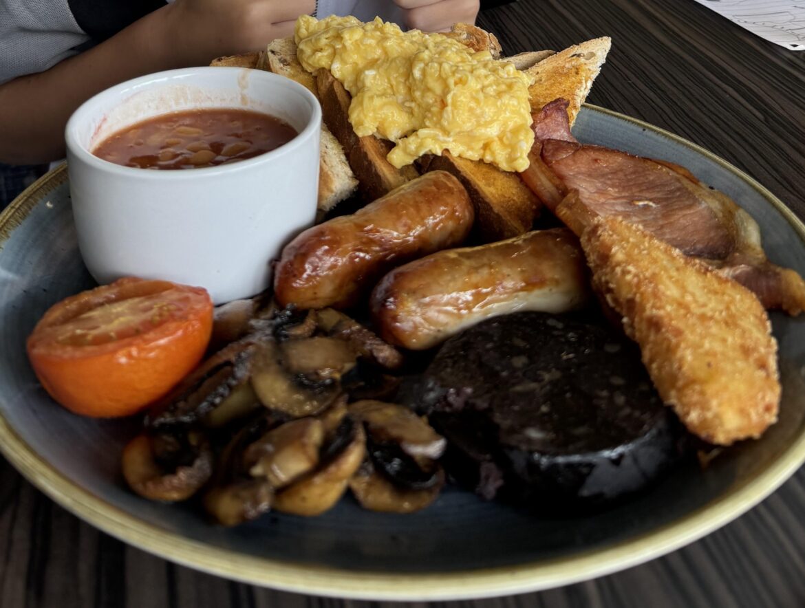 £12.50 golf course fry up @ Chelmsford Golf Course, Essex