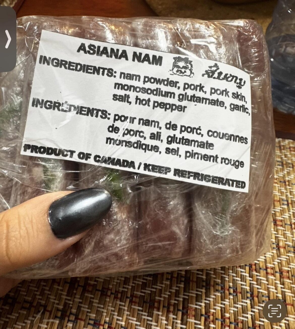 Looking for Som moo in Toronto