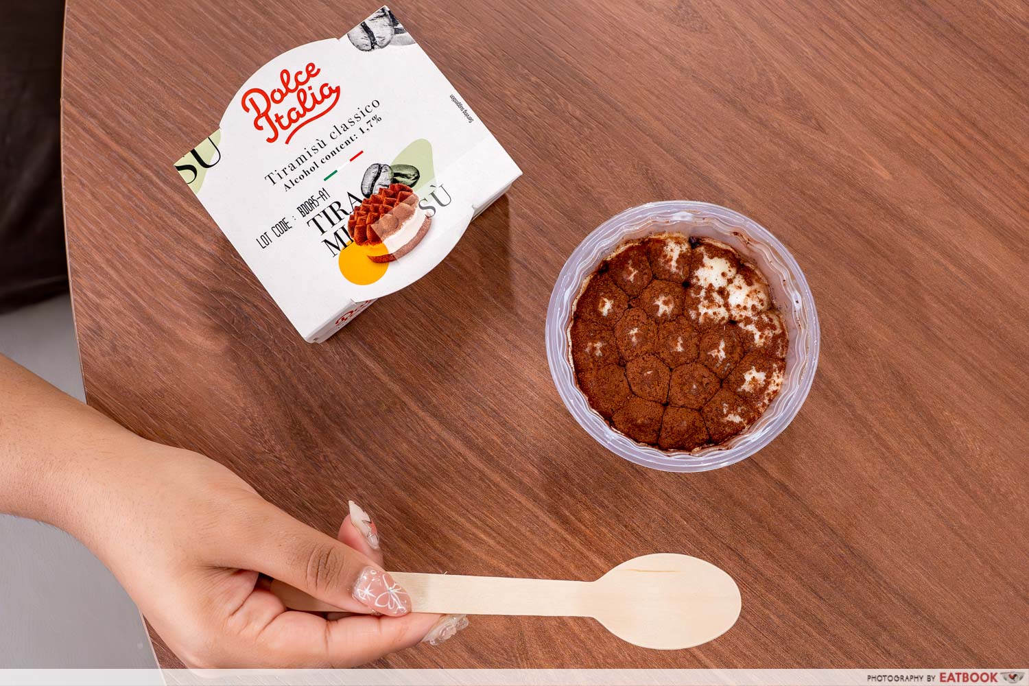 7-eleven-italian-desserts-tiramisu