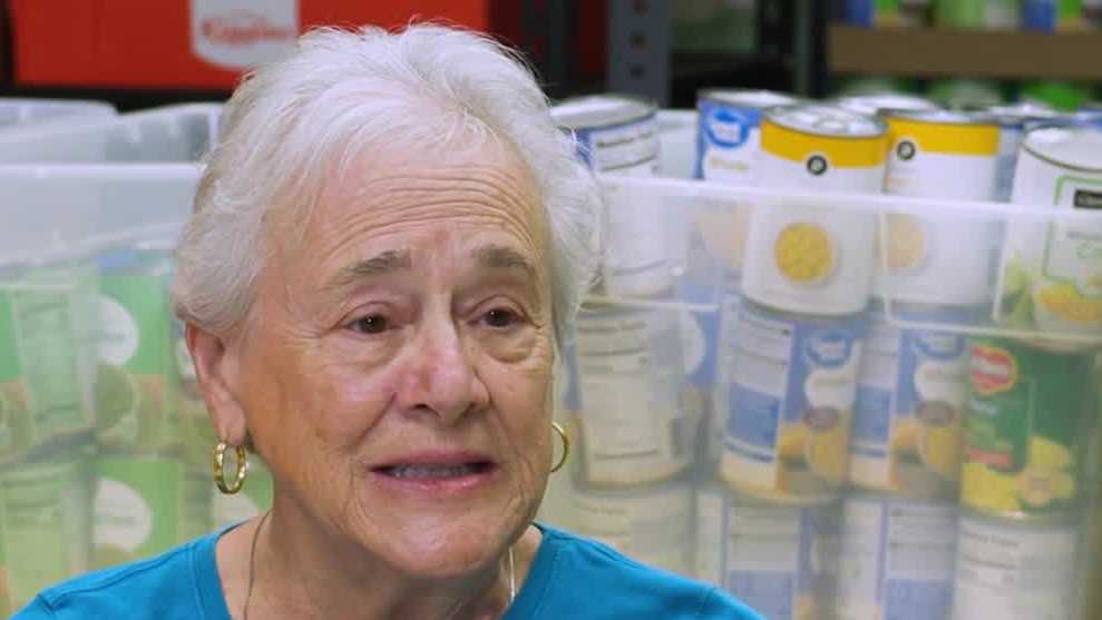 Sharing hope through boxes of food in Brevard County Sharing hope through boxes of food in Brevard County