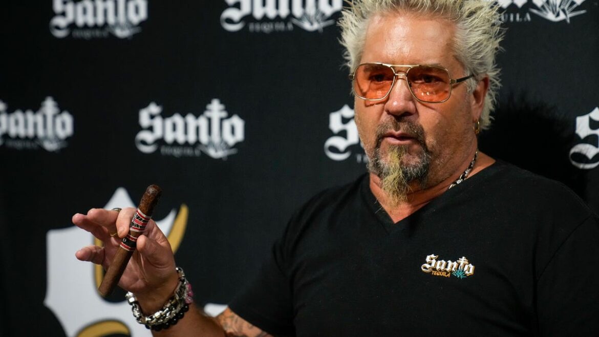 Guy Fieri to try Cincinnati chili pizza on ‘DDD.’ How to watch episode Guy Fieri to try Cincinnati chili pizza on 'DDD.' How to watch episode