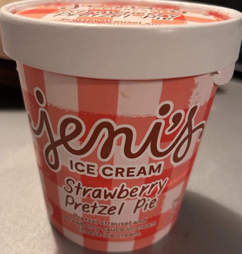 DashMart Haul and review (Jeni’s, Cold Case, and Ben and Jerry’s)