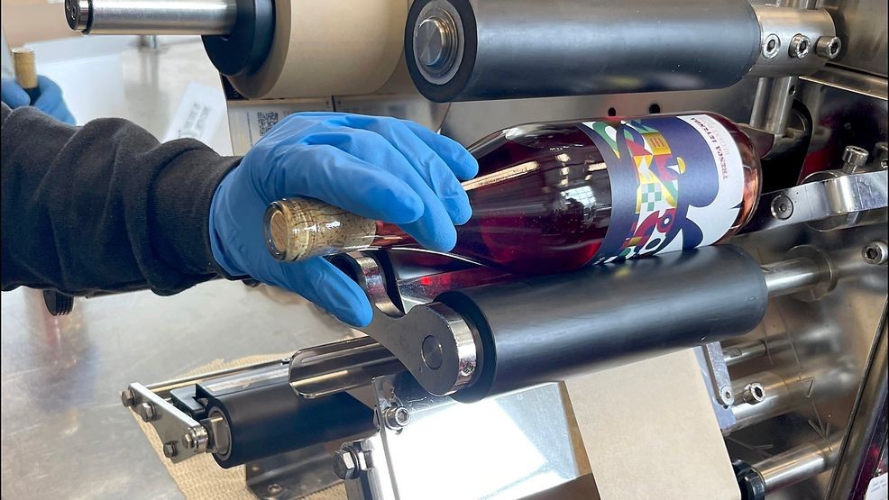 FLCC students craft award-winning wines station icon