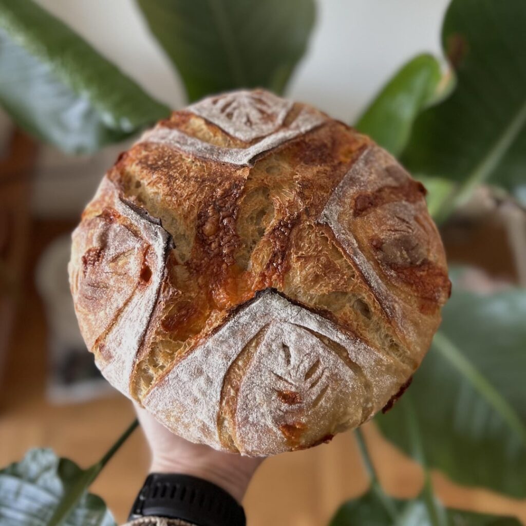 Rate my best sourdough yet (with cheddar)! 🧀