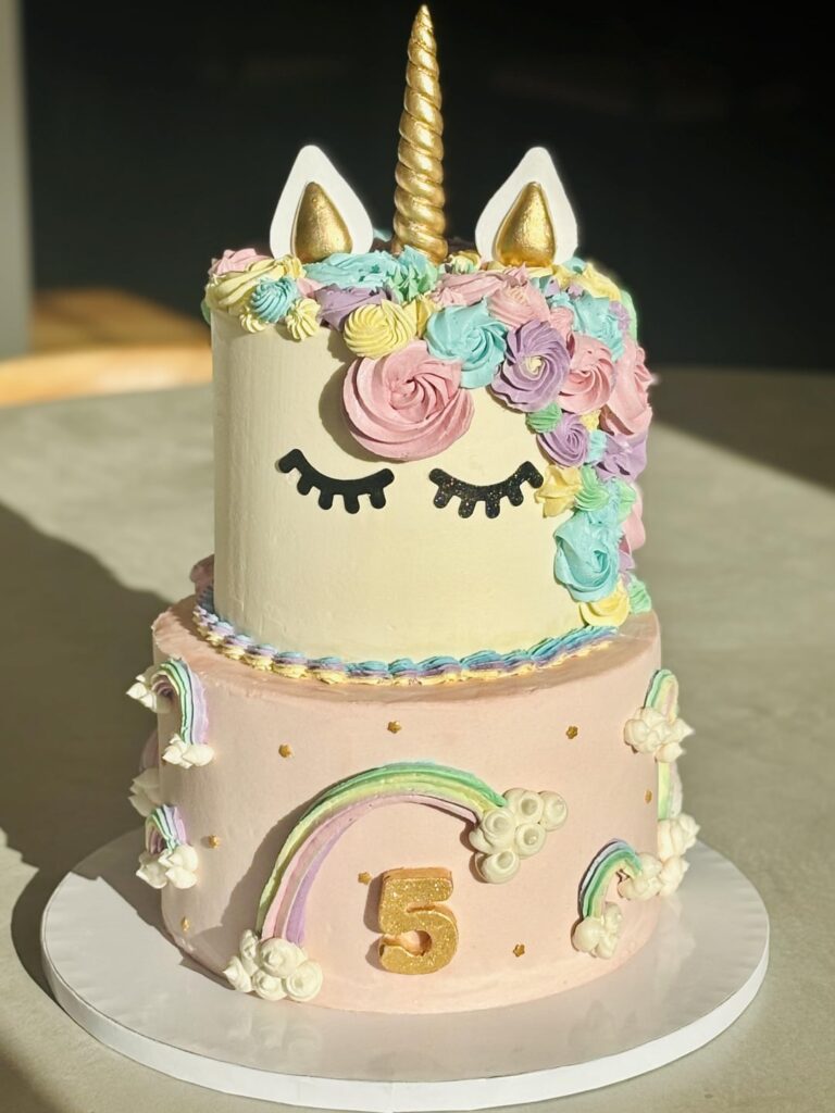 Classic unicorn cake
