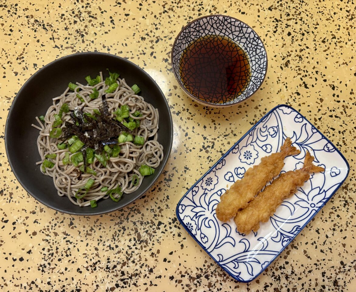 Ten zaru soba for lunch on this hot hot day :)