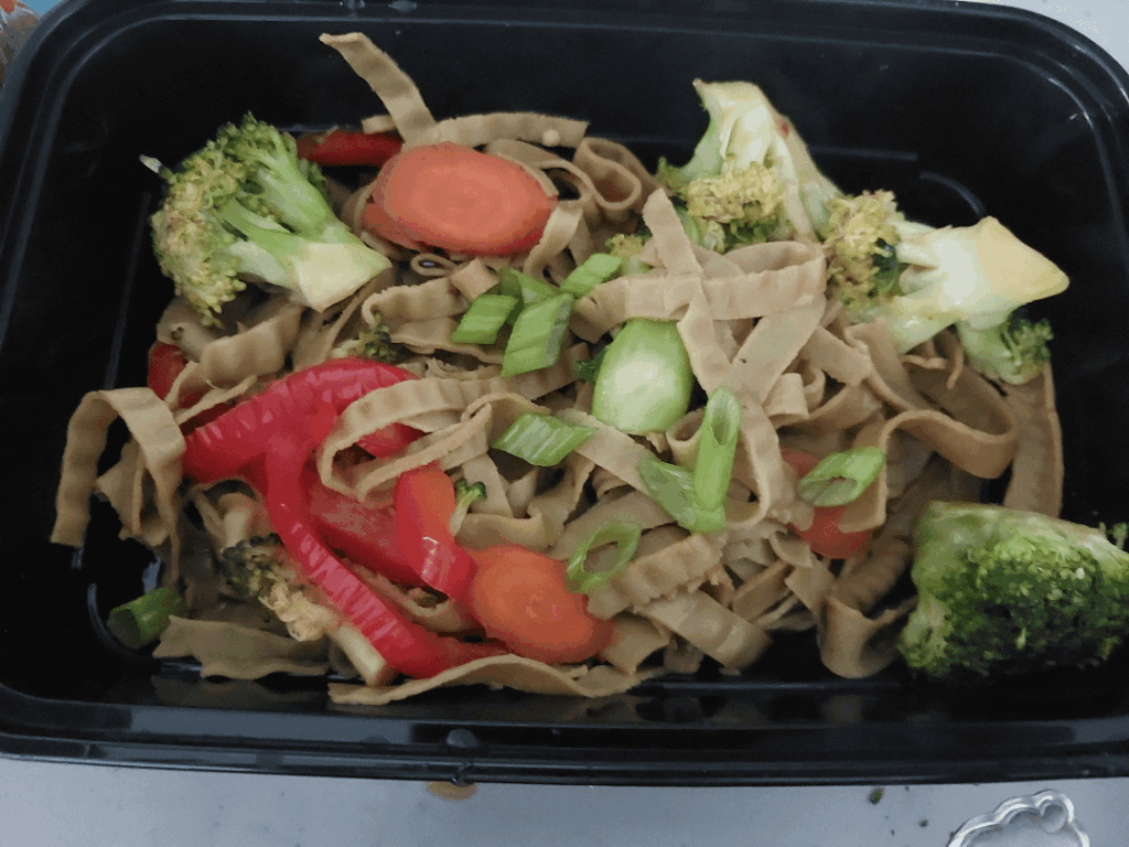 Garlic sesame noodles with edamame mung bean fettuccine