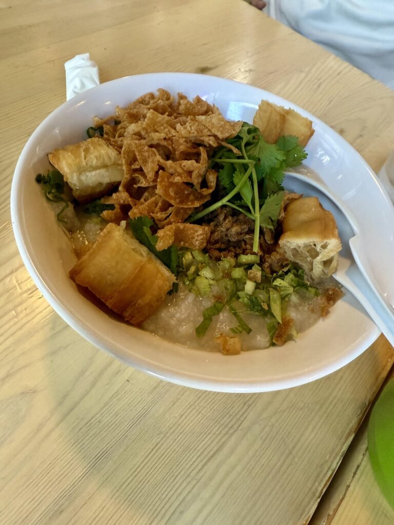 Reallyyyyy good Indonesian food 🤤