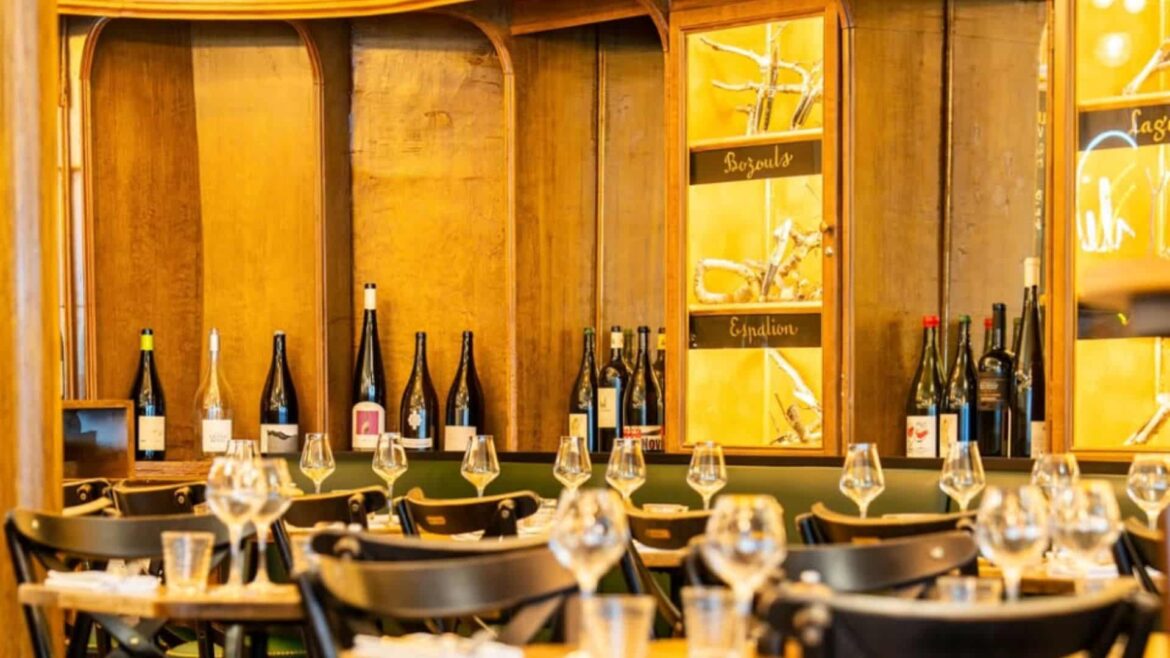 the lively, gourmet bistro on Île Saint-Louis – Paris Select