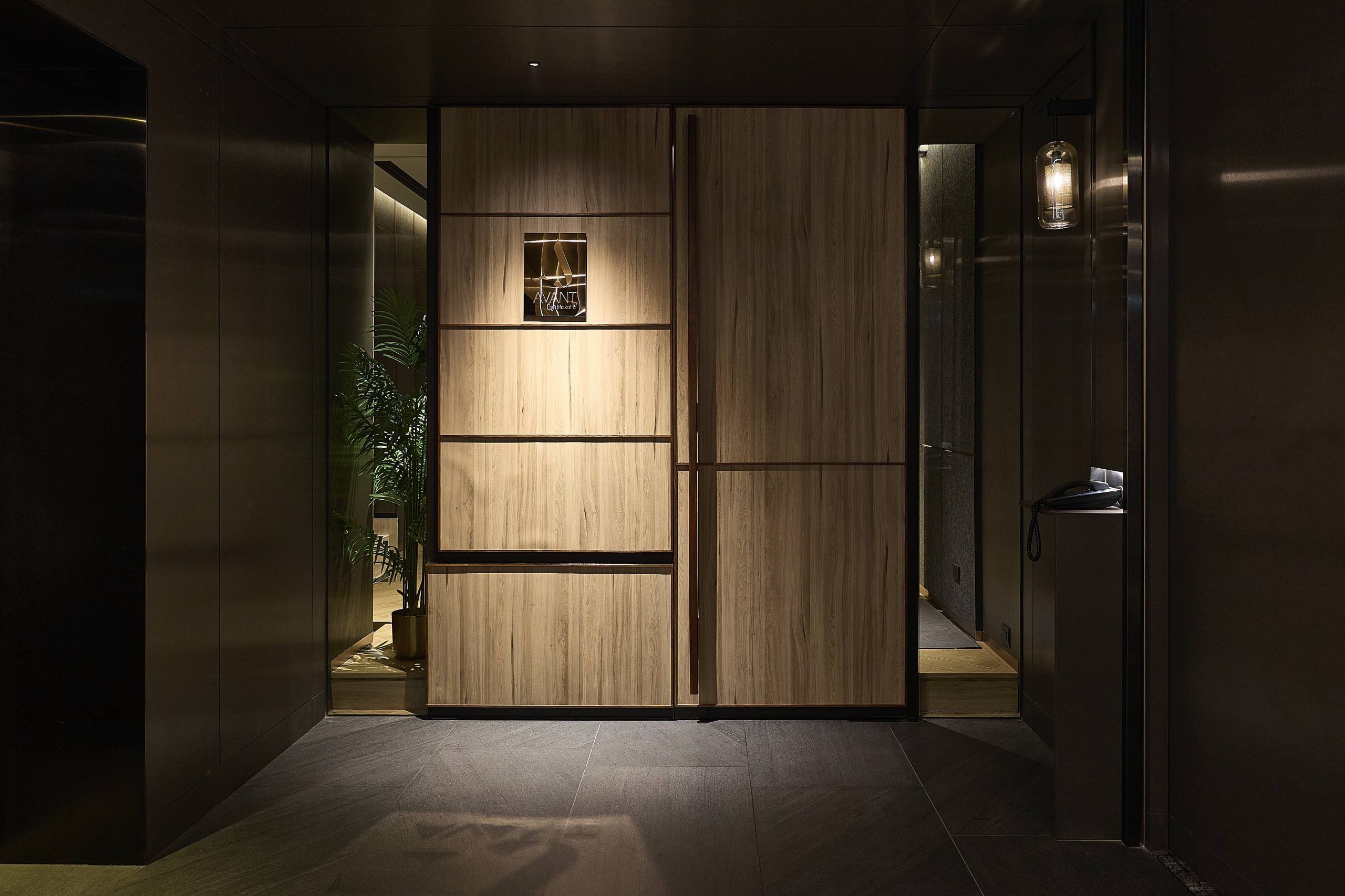 Avant at Kimpton Maa-Lai. Courtesy of Avant