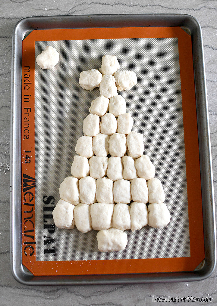 Christmas Tree Pull-Apart Bread Recipe