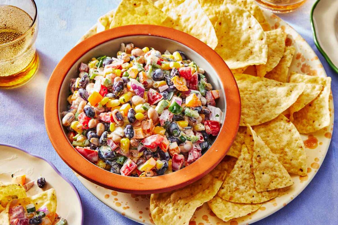 What 5 Southern Grandmas Always Bring To Summer Cookouts