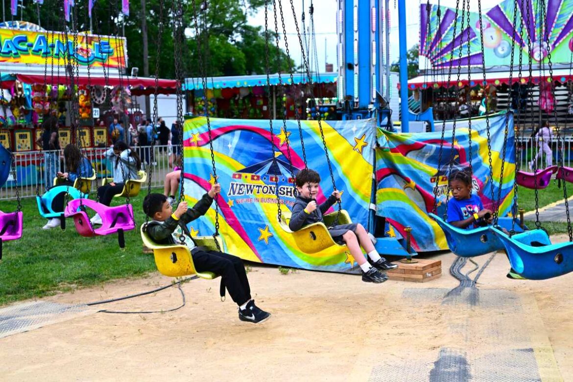 Italian Night wraps up 44th annual Gregorian Festival in Bellerose – QNS Italian Night wraps up 44th annual Gregorian Festival in Bellerose – QNS