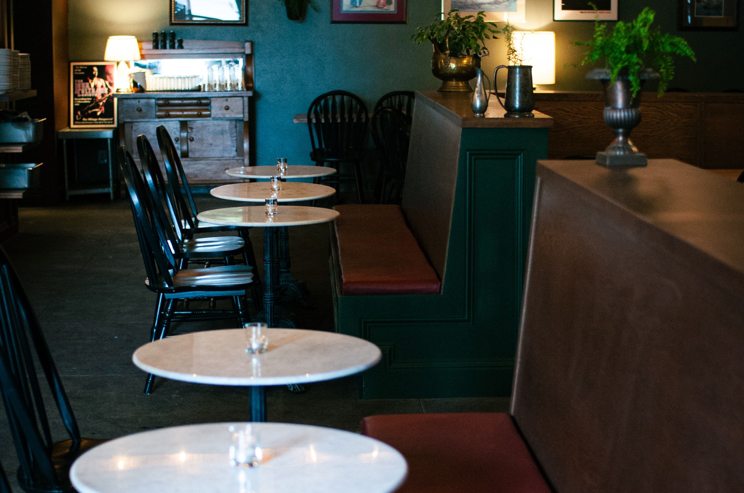 The inside of a restaurant.
