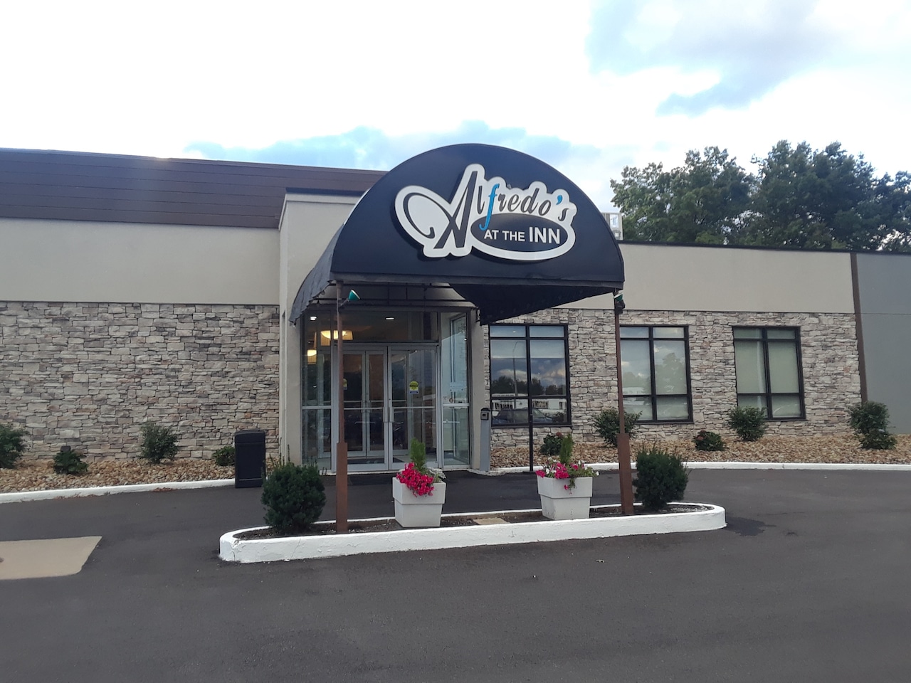 Alfredo's at the Inn restaurant at the Holiday inn in Mayfield Village