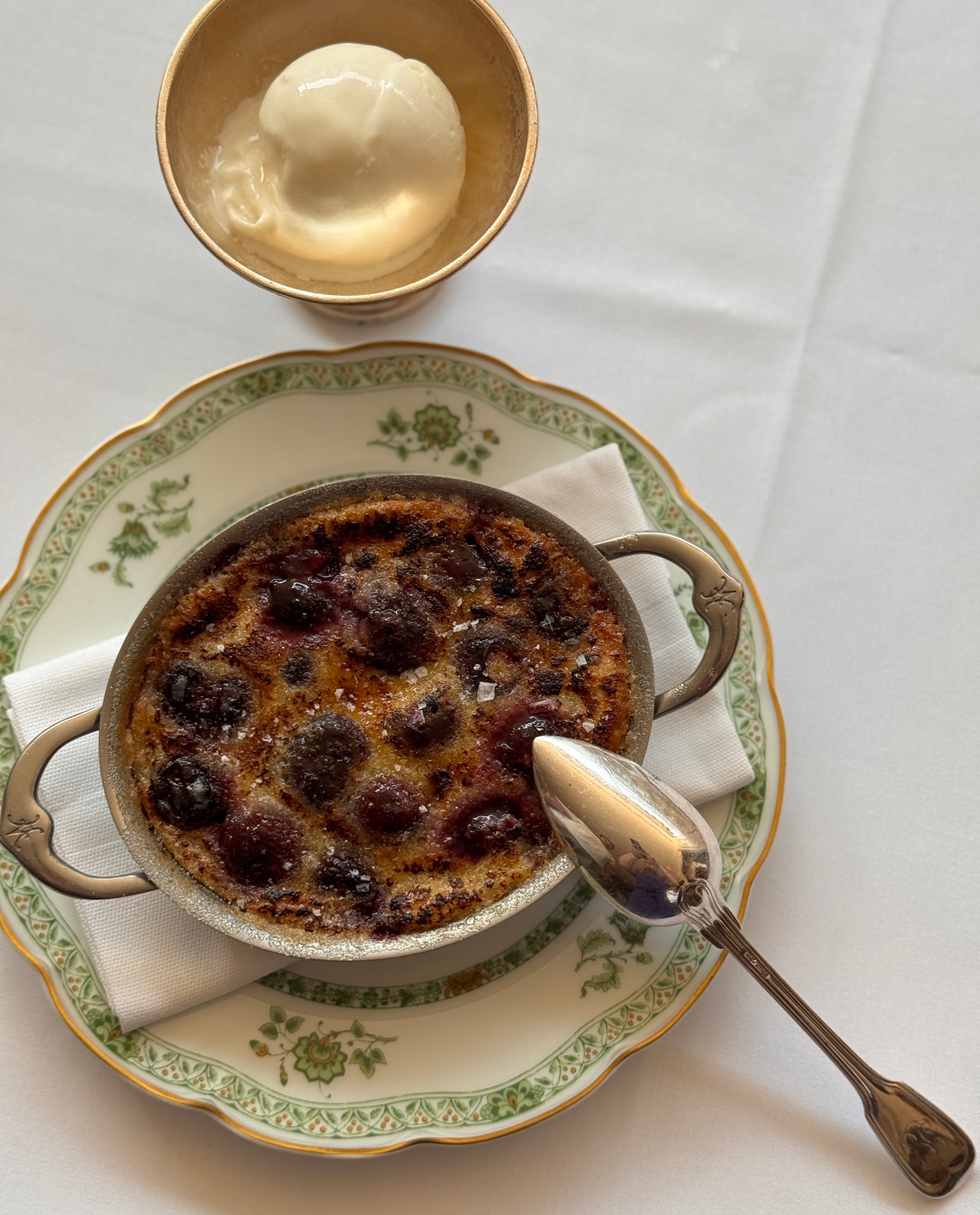 The clafoutis at Le Chêne.