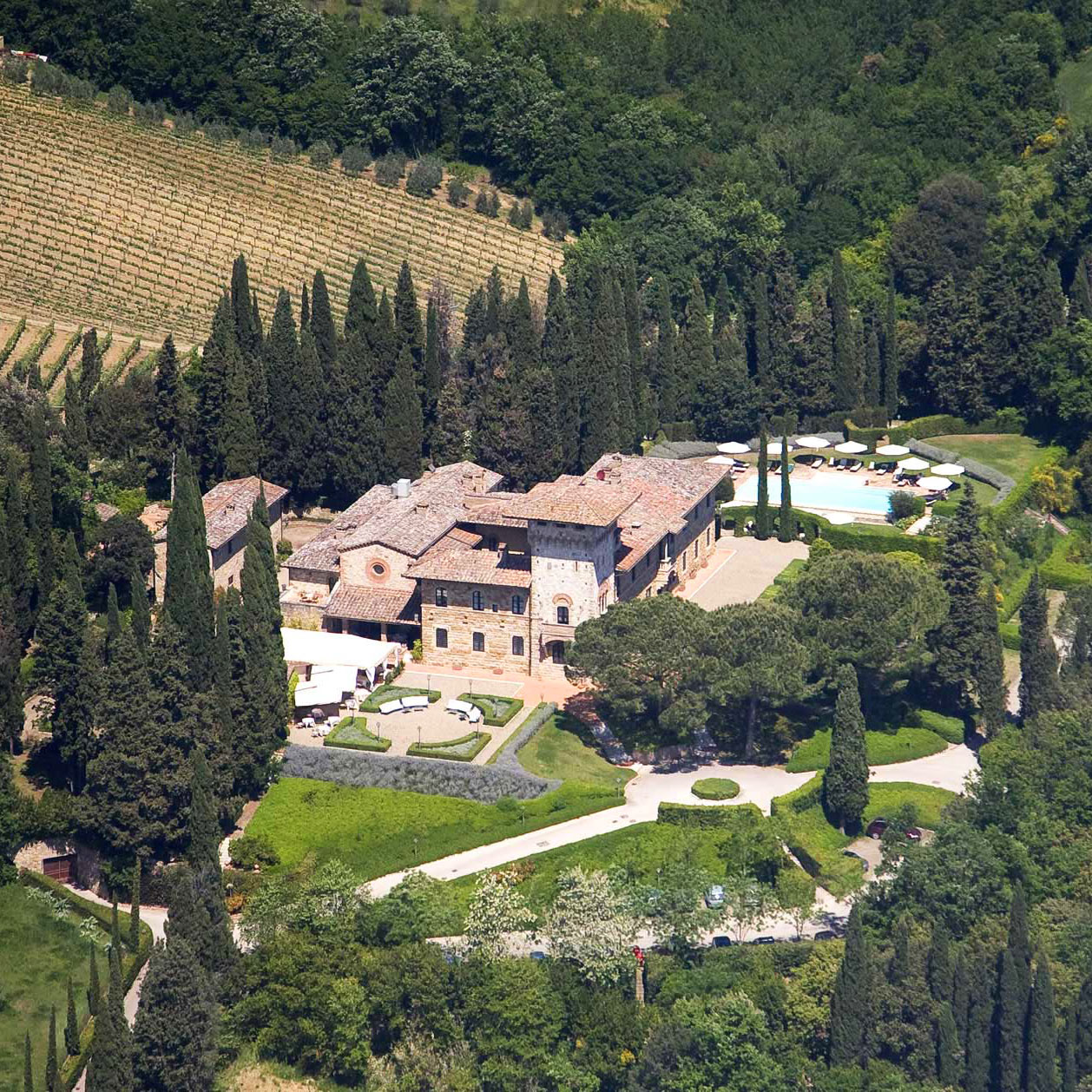 The monastery setting at La Collegiata is ideal for serene retreats.