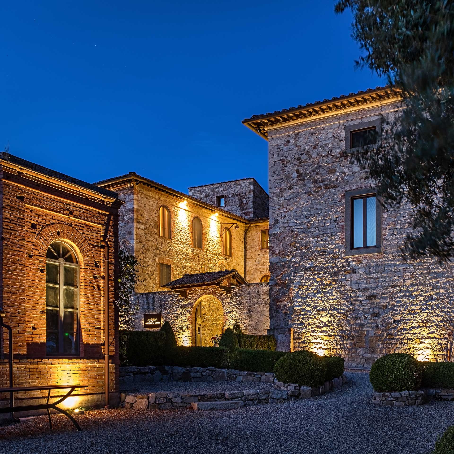 Castello La Leccia is mentioned in historical sources dating back to the 11th-century.