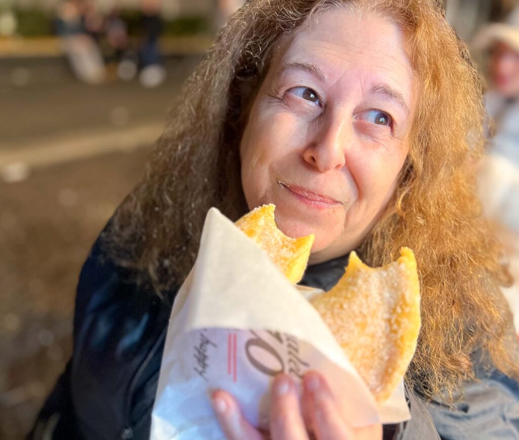Mindi Eats a Graffa at Chalet Ciro in Naples