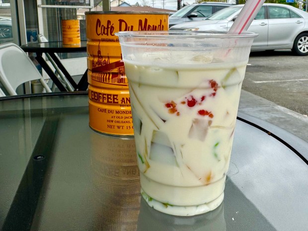 Chè Thái at Thạch Chè Hiển Khánh. (Photo by Brock Keeling, Orange County Register/SCNG)