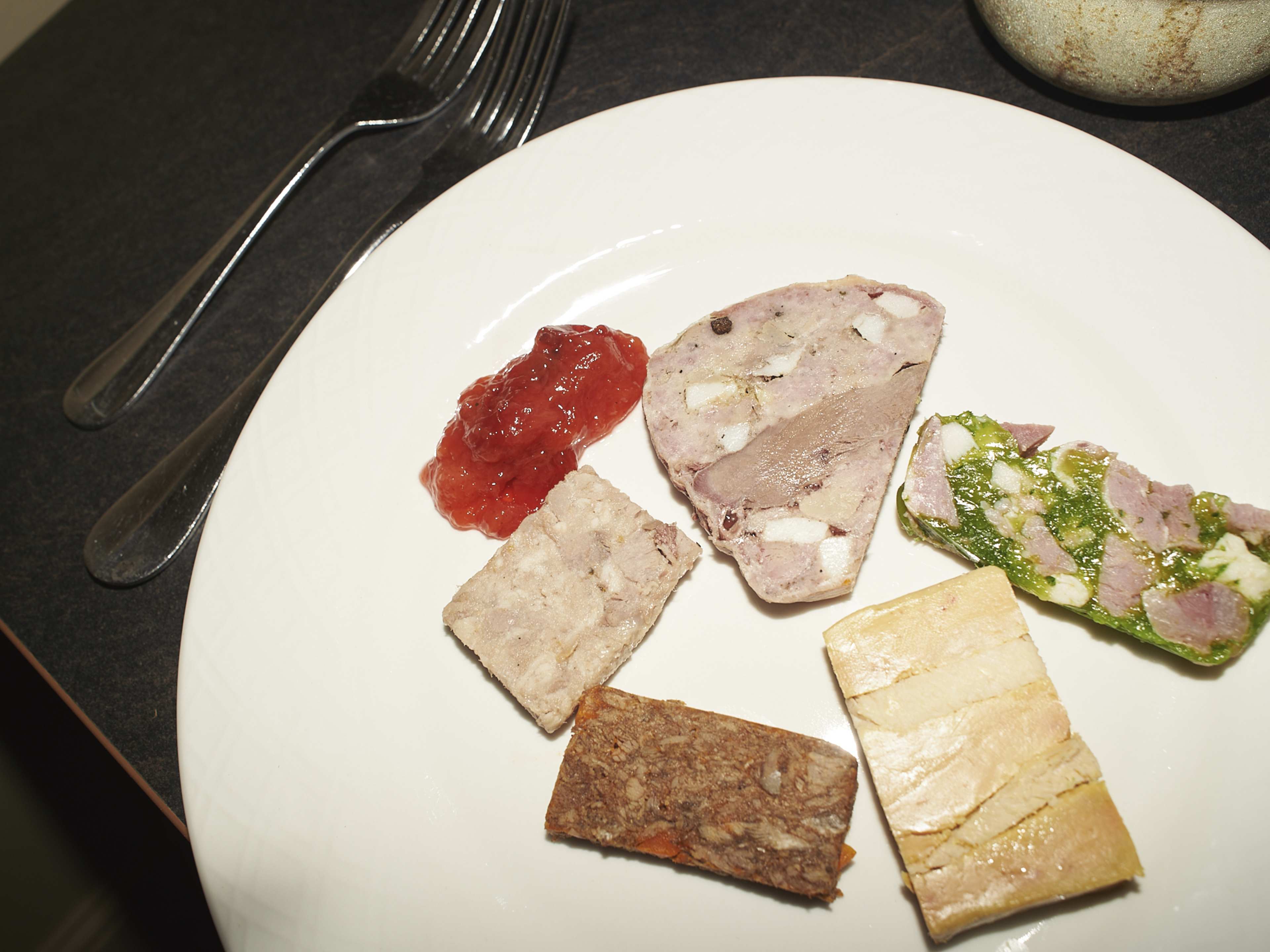 Mignonette Bistro image
