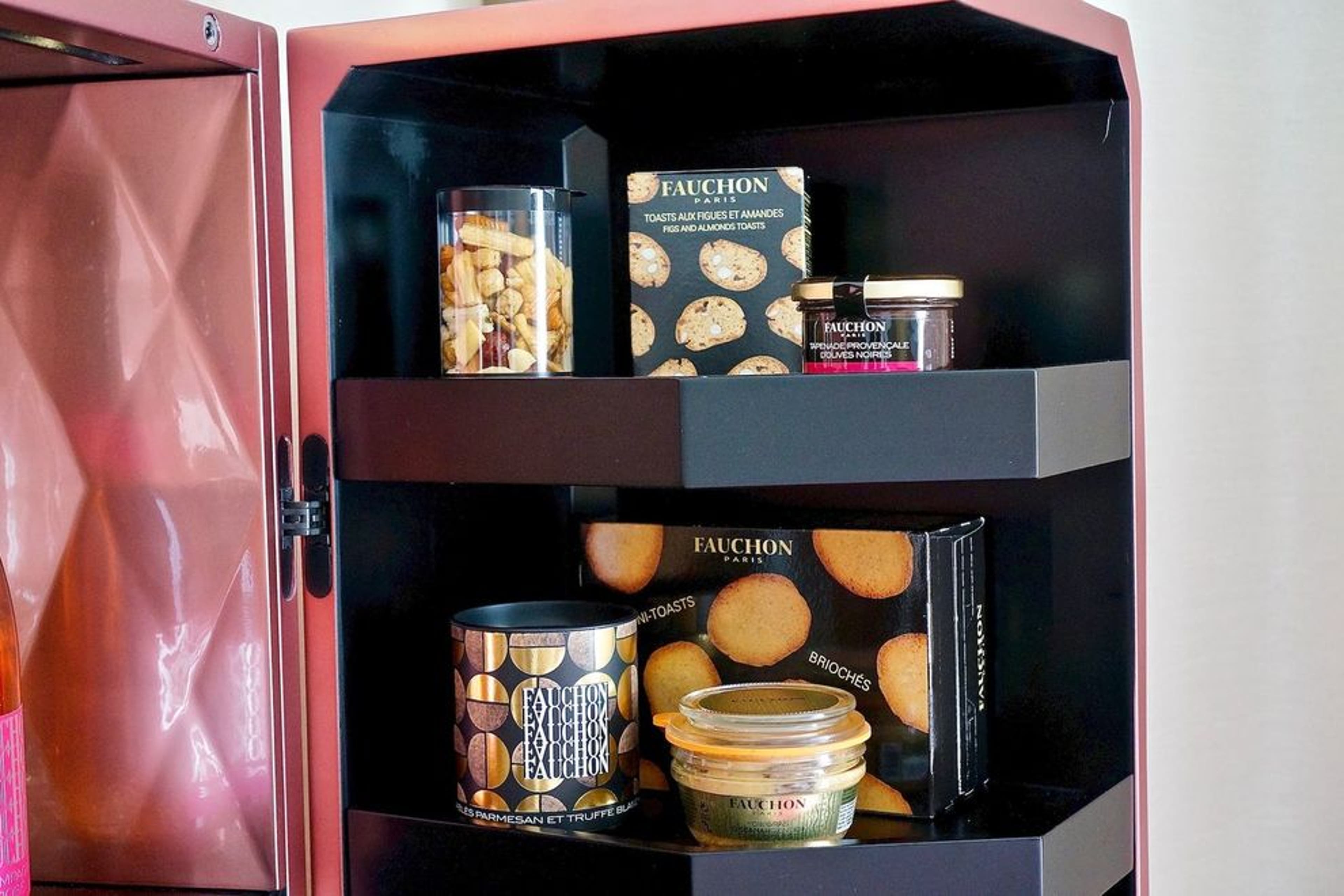Even more snacks in the gourmet bar