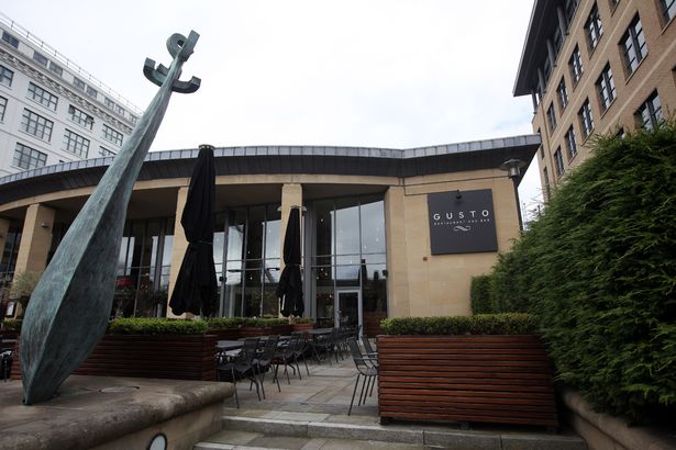 Gusto, Quayside