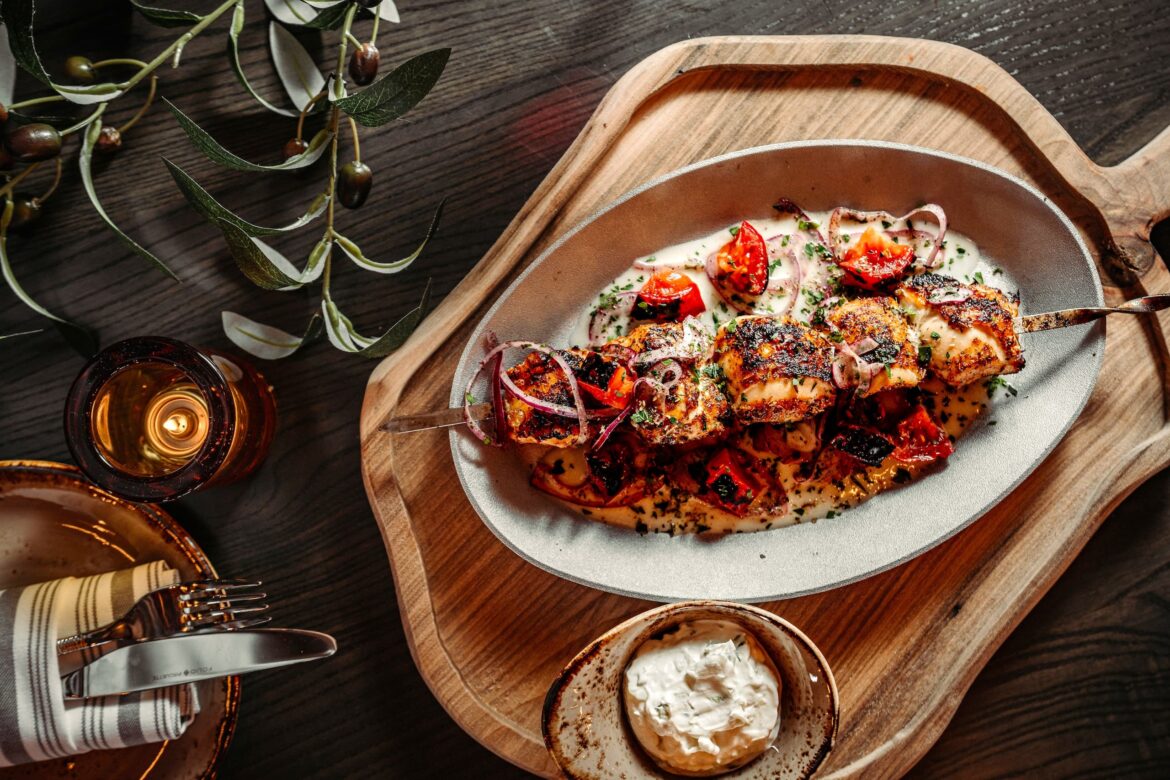 Greek taverna Violí coming to Mercato this fall Greek taverna Violí coming to Mercato this fall