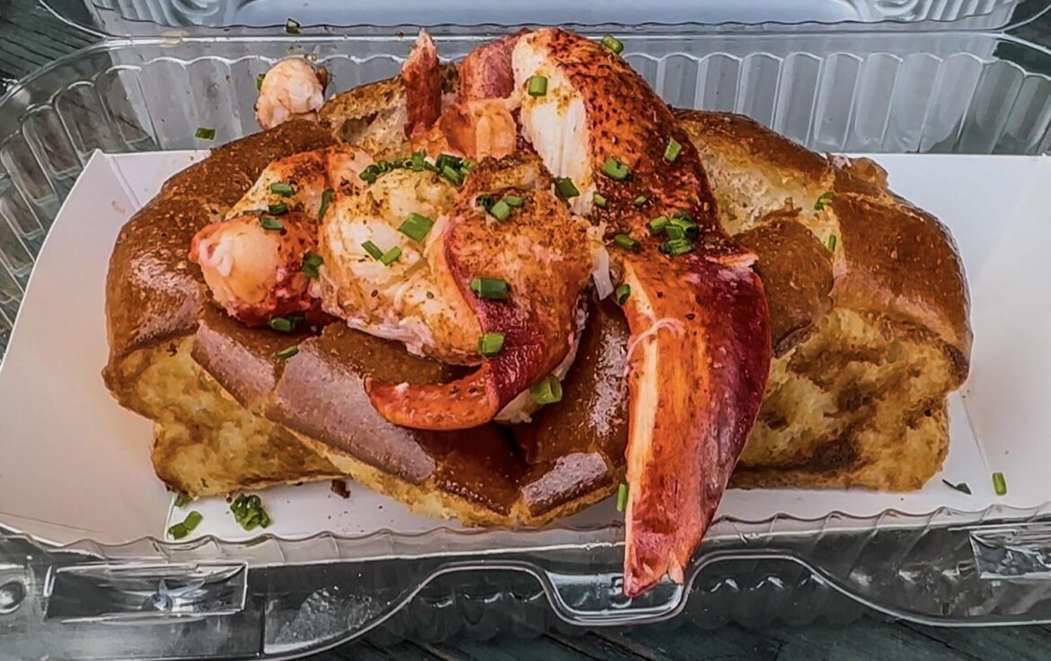 Three claws packed into a Sammy