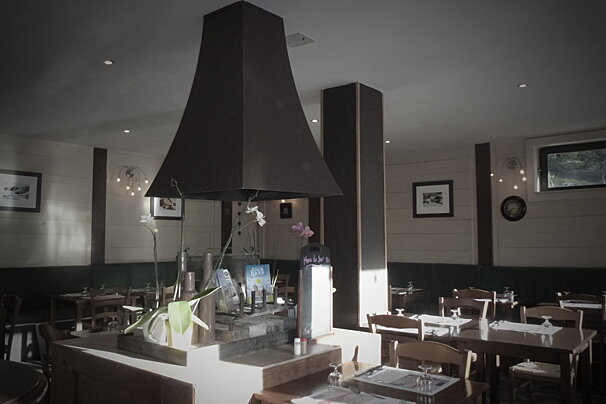 Aux Petits Oignons Restaurant, Meribel 1600 restaurant