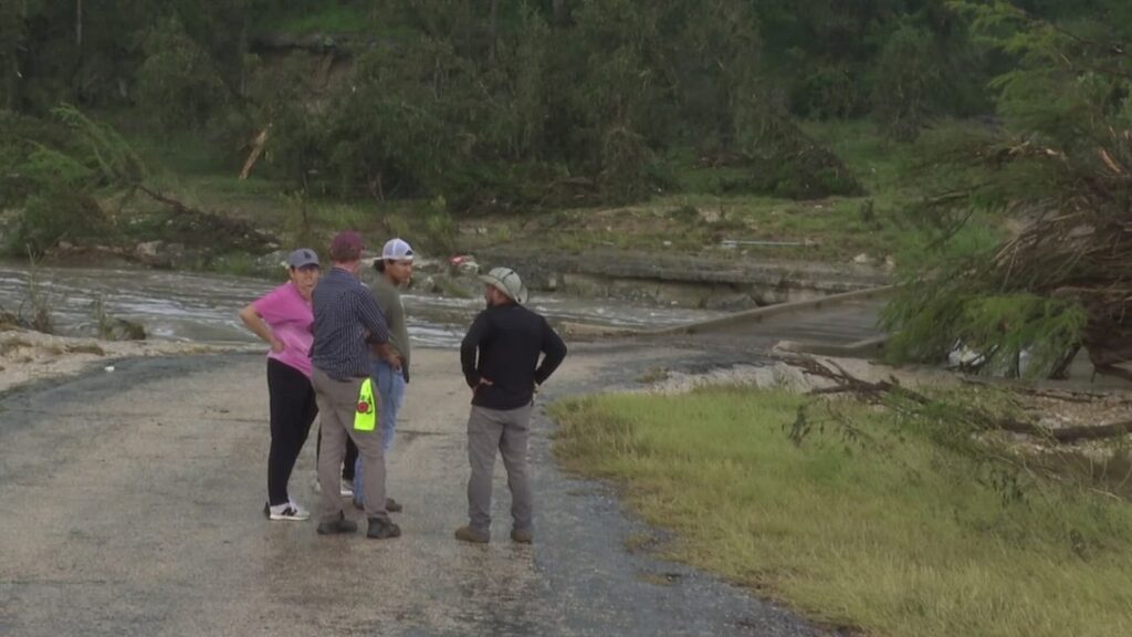 Texas floods: Restaurants in North Texas donating to flood relief efforts Texas floods: Restaurants in North Texas donating to flood relief efforts