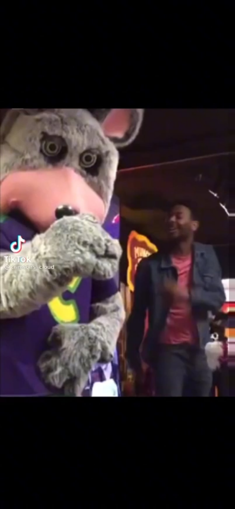 He be doin my boy Chuck e Cheese dirty