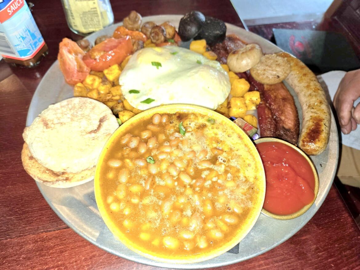 Doyle Public House fry up Tacoma Wa.