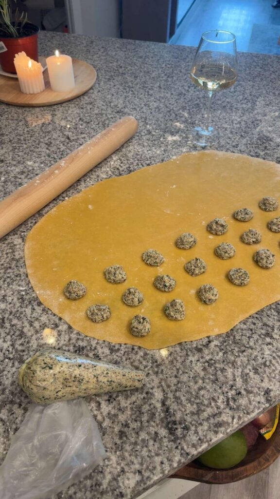 My first attempt at ravioli from scratch π
My first attempt at ravioli from scratch π