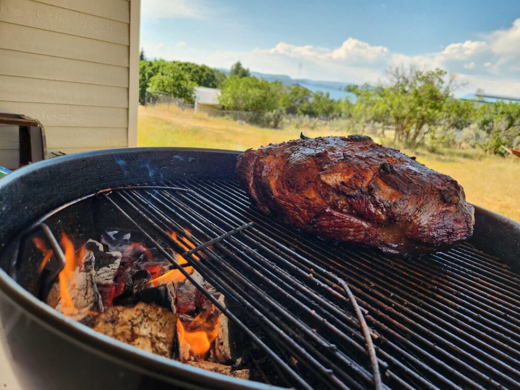 Sold my Traeger and bought a Weber Kettle. This is my first time smoking on it. No, i didn't do any research beforehand.