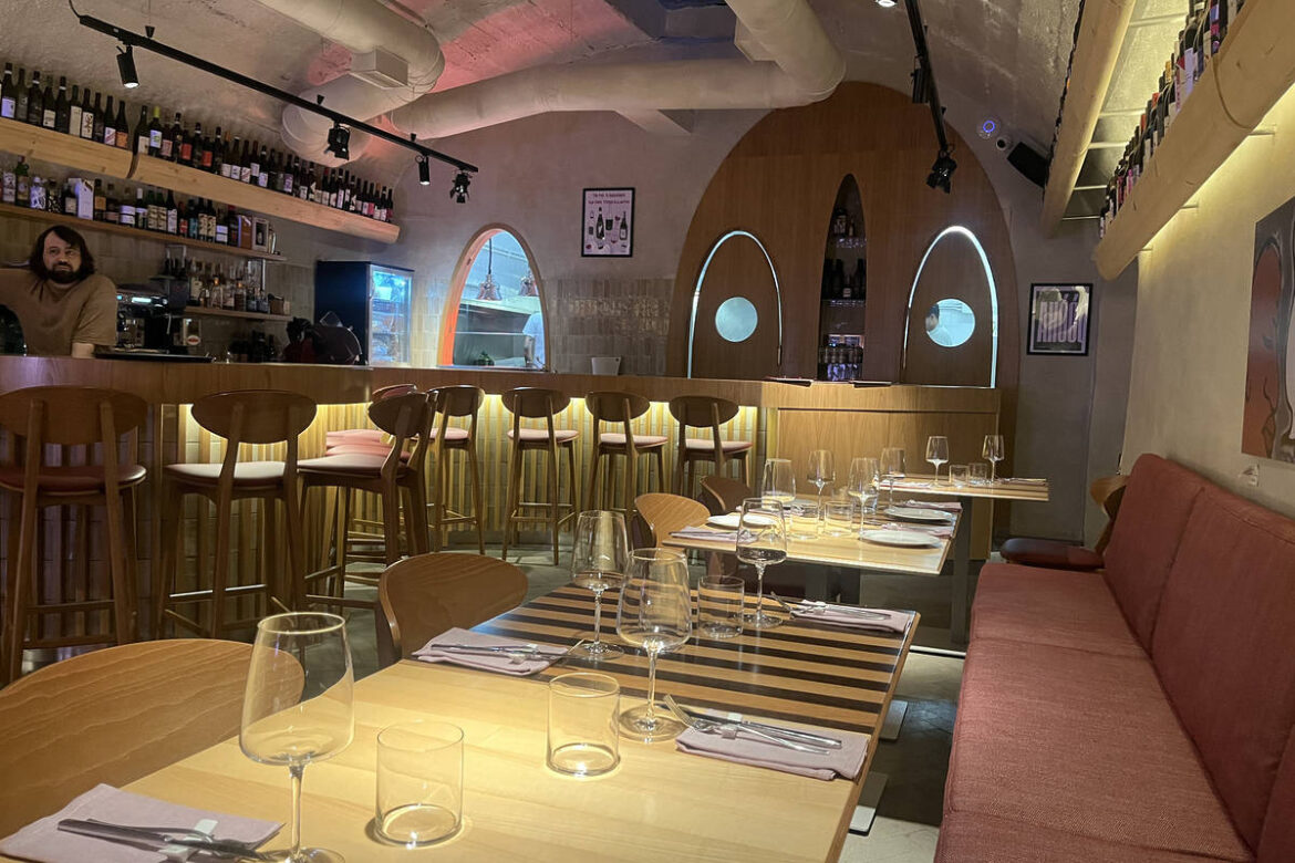 A vineria with Roman/Napolitan cuisine has opened in Testaccio