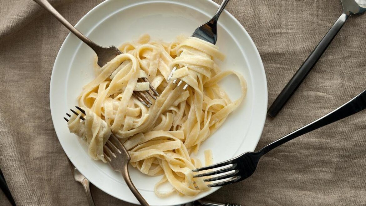 These Viral ‘Pasta Hacks’ Are Doing More Harm Than Good, According to an Italian Chef These Viral 'Pasta Hacks' Are Doing More Harm Than Good, According to an Italian Chef