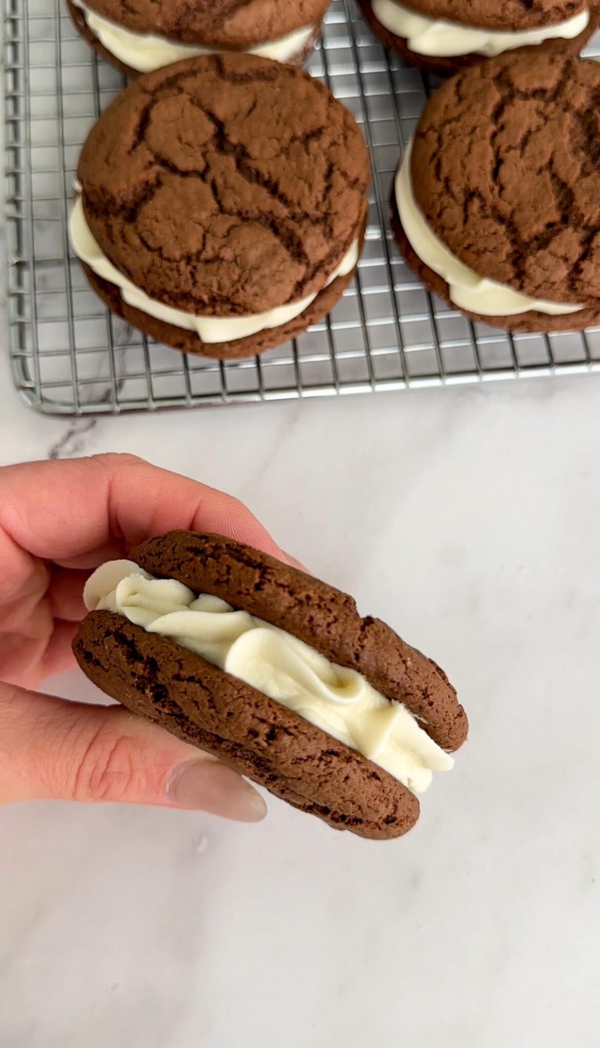 Homemade Oreo cookies.... omg